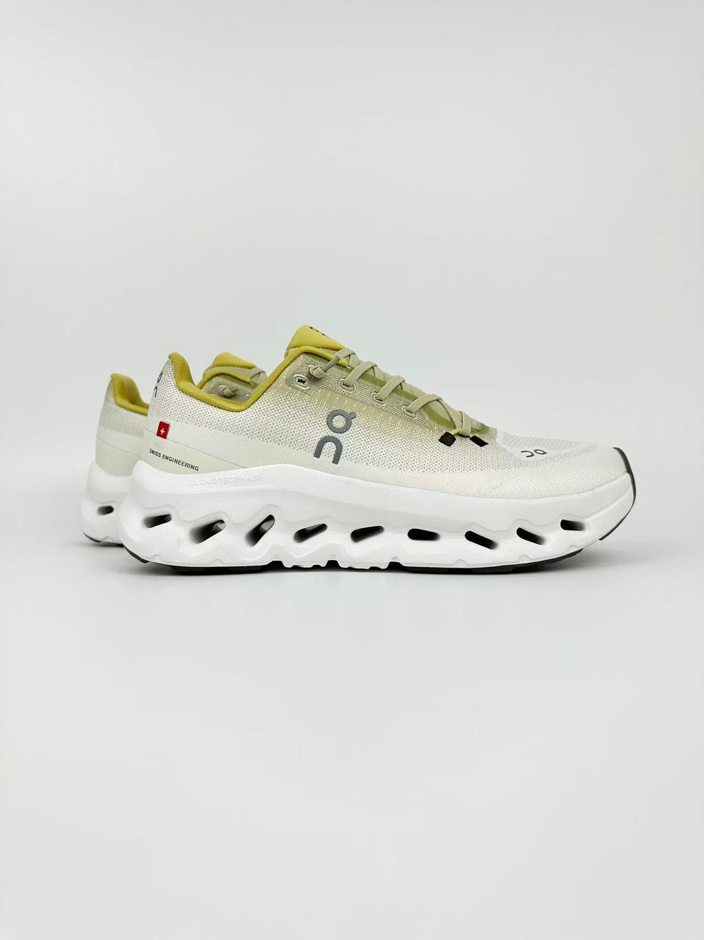 ON CLOUD Jaune