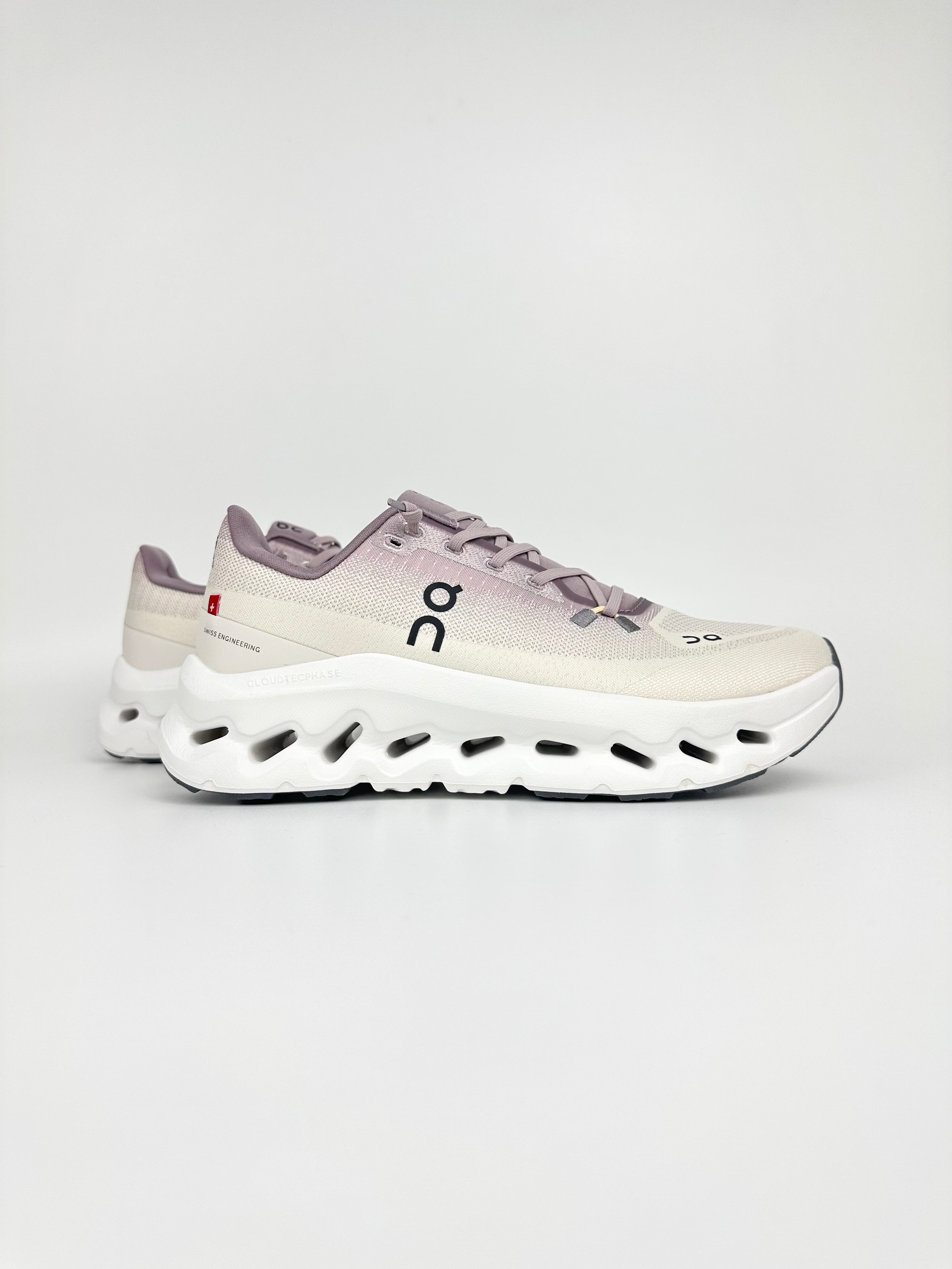 ON CLOUD Violet